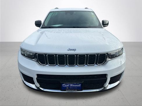Used 2023 Jeep Grand Cherokee L Laredo w/ Luxury Tech Group I AWD/4WD image 3