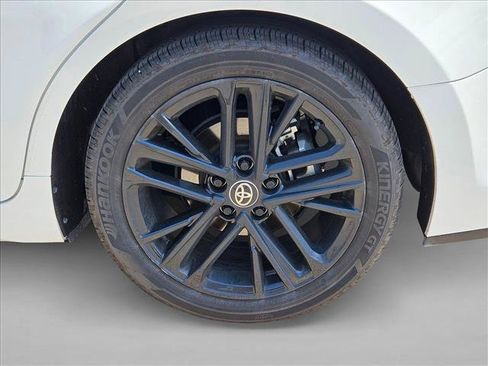 Used 2025 Toyota Camry SE w/ Convenience Package FWD image 22
