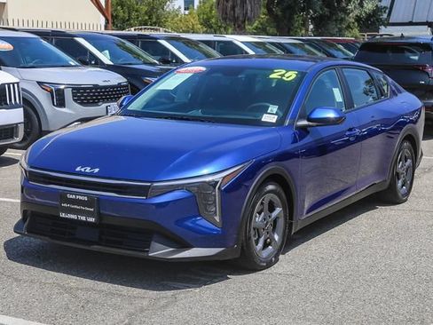 Certified 2025 Kia K4 FWD image 5