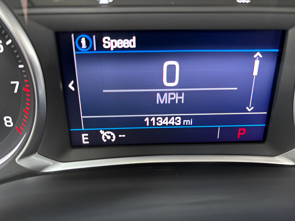 Used 2021 GMC Acadia SLE w/ Driver Convenience Package FWD image 21