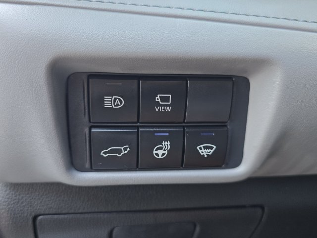 Used 2021 Toyota Highlander Platinum AWD/4WD image 19