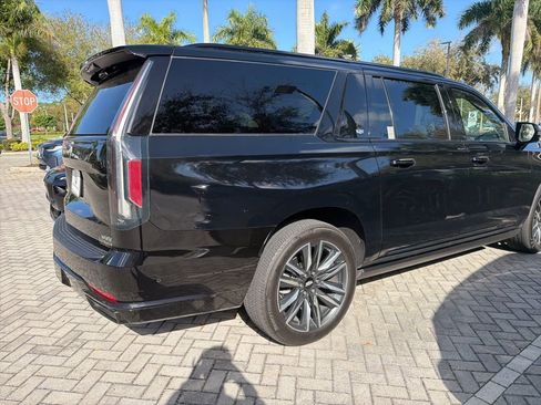 Used 2021 Cadillac Escalade ESV Sport w/ Driver Assist Tech Package image 10