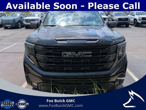 Used 2023 GMC Sierra 1500 Elevation AWD/4WD image 2