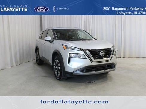 Used 2022 Nissan Rogue SV w/ SV Premium Package AWD/4WD image 1