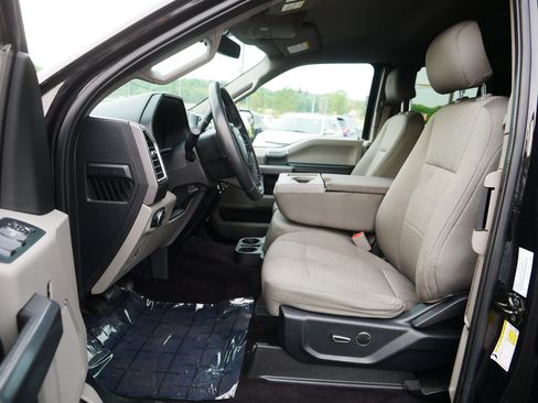 Used 2015 Ford F150 XLT w/ Equipment Group 301A Mid AWD/4WD image 12