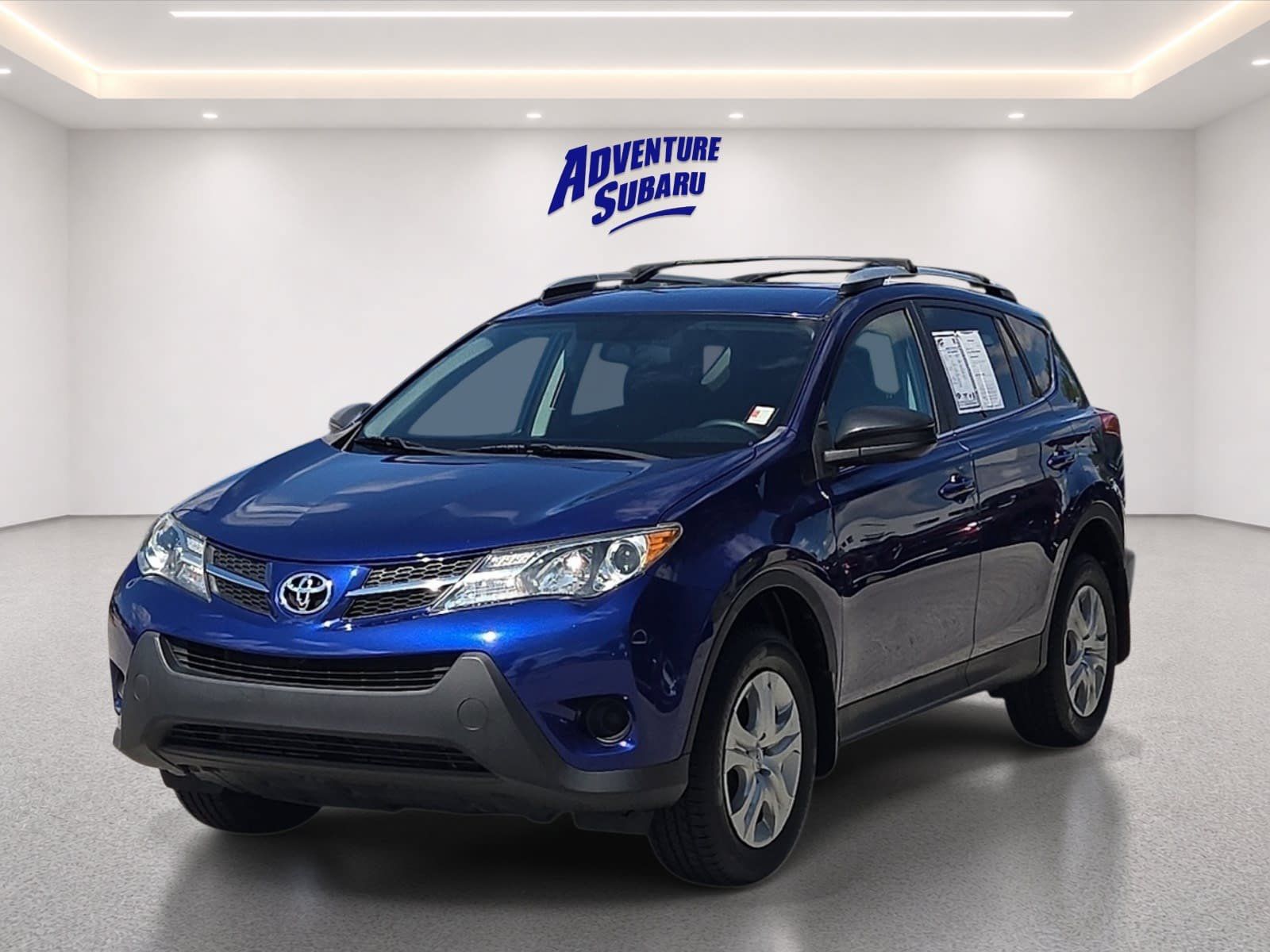 Used 2015 Toyota RAV4 LE FWD image 2