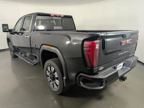 Used 2024 GMC Sierra 3500 Denali w/ Denali Reserve Package image 6