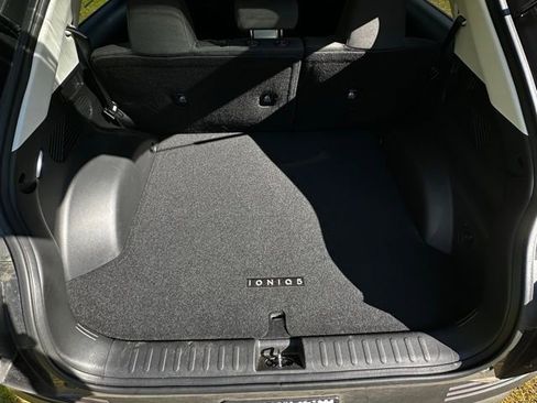 Certified 2025 Hyundai Ioniq 5 SE AWD/4WD image 12