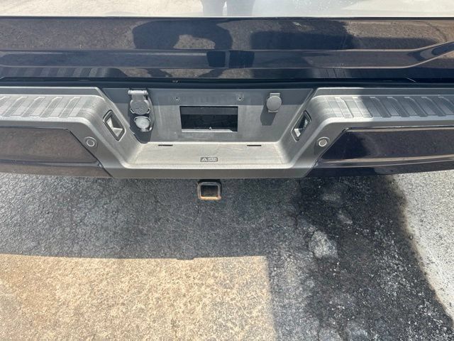Used 2021 Ford F150 Platinum w/ Equipment Group 701A High AWD/4WD image 9