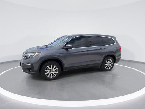 Used 2021 Honda Pilot EX image 4