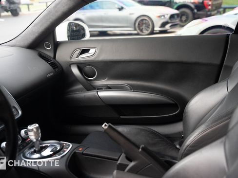 Used 2009 Audi R8 V8 AWD/4WD image 6