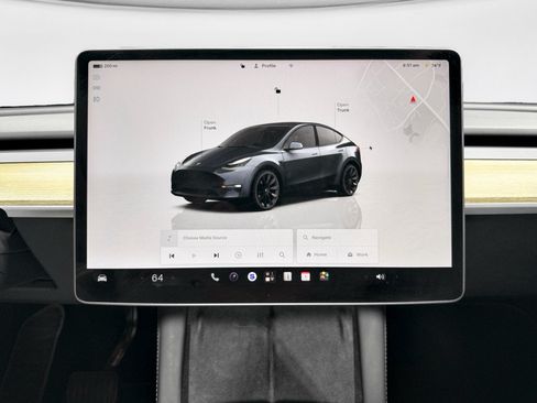 Used 2023 Tesla Model Y Long Range AWD/4WD image 8