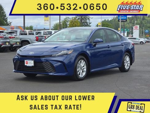Certified 2025 Toyota Camry LE FWD image 1