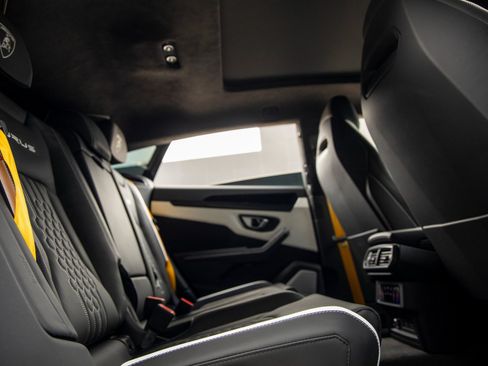 Used 2024 Lamborghini Urus S image 39