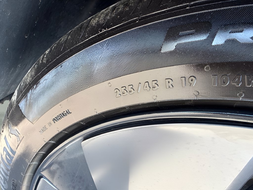Used 2026 Tesla Model Y Long Range RWD image 31