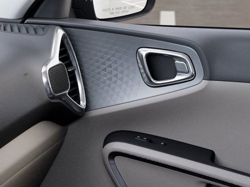 New 2025 Kia Soul LX w/ LX Technology Package image 26