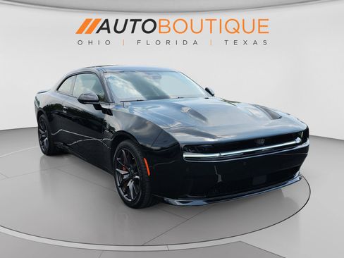 Used 2024 Dodge Charger Daytona Scat Pack w/ Plus Group AWD/4WD image 7