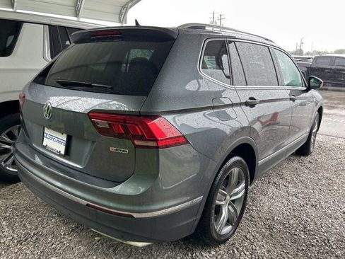 Used 2020 Volkswagen Tiguan SEL w/ 3rd Row Seat Package AWD/4WD image 3