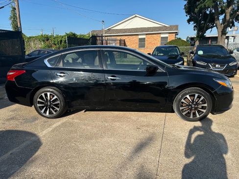 Used 2018 Nissan Altima 2.5 SV FWD image 5