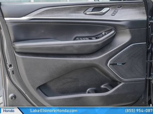 Used 2021 Jeep Grand Cherokee L Overland AWD/4WD image 13