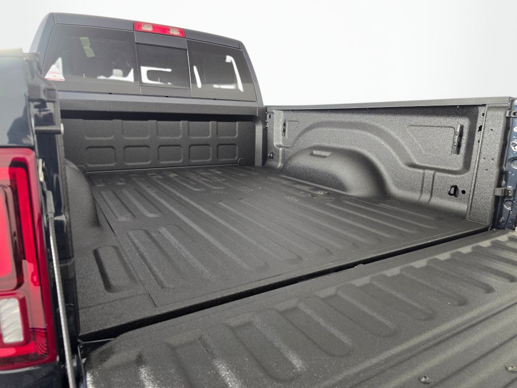 New 2026 RAM 2500 Laramie w/ Night Edition AWD/4WD image 16