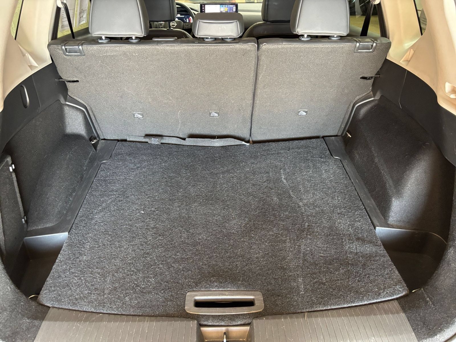 Used 2026 Nissan Rogue SL FWD image 33