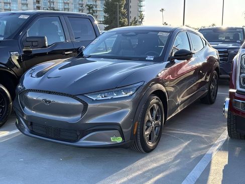 Used 2023 Ford Mustang Mach-E Select image 9