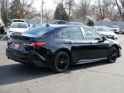 Certified 2025 Toyota Camry SE w/ Convenience Package image 7