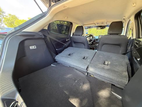 Used 2020 Toyota Yaris LE FWD image 28