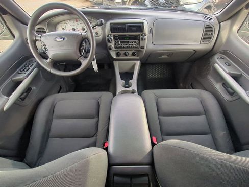 Used 2001 Ford Explorer Sport Trac 4x4 image 15