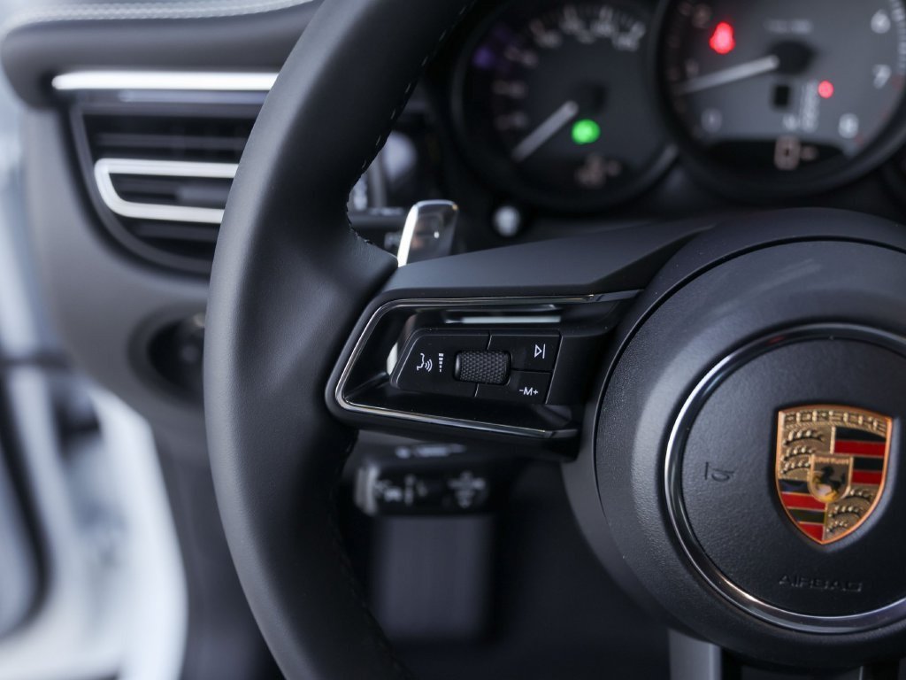 Certified 2026 Porsche Macan S AWD/4WD image 21