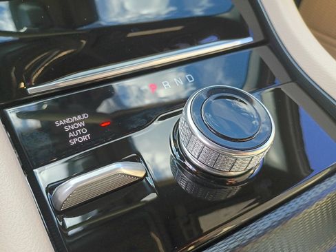 New 2025 Jeep Grand Cherokee Limited AWD/4WD image 14