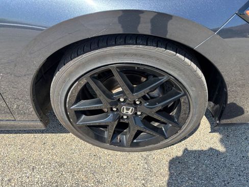 Used 2025 Honda Civic Sport image 29
