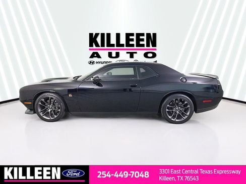 Used 2021 Dodge Challenger R/T Scat Pack w/ Plus Package RWD image 4