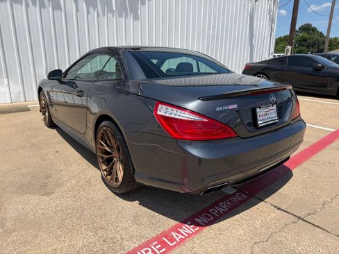 Used 2013 Mercedes-Benz SL 550 image 4
