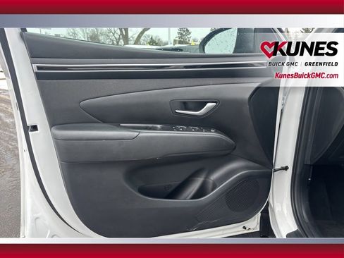 Used 2023 Hyundai Tucson SEL w/ Convenience Package image 18