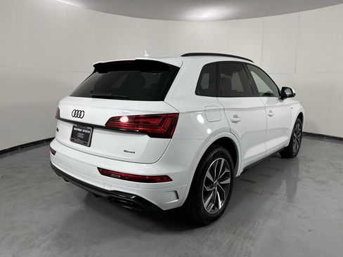 Used 2024 Audi Q5 2.0T Premium w/ Summer of Audi Package AWD/4WD image 37