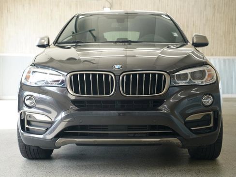Used 2017 BMW X6 sDrive35i RWD image 3