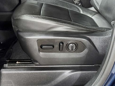 Used 2019 Chevrolet Silverado 1500 RST AWD/4WD image 23