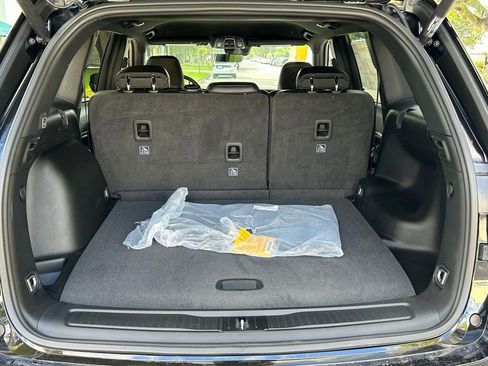 New 2025 Jeep Grand Cherokee Limited w/ Black Appearance Package image 30