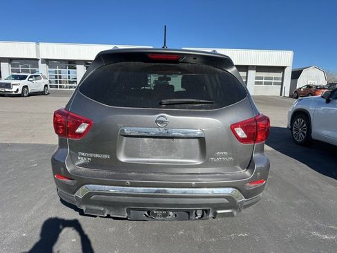 Used 2017 Nissan Pathfinder Platinum w/ Family Entertainment Package image 5