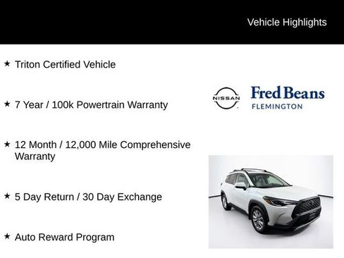 Used 2023 Toyota Corolla Cross LE w/ Moonroof Package AWD/4WD image 6