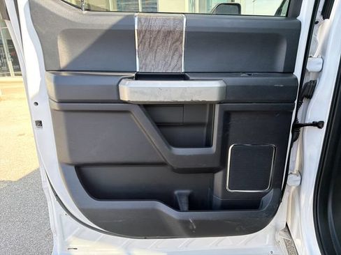 Used 2019 Ford F250 Lariat w/ Lariat Ultimate Package AWD/4WD image 38