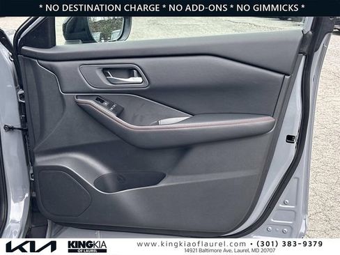 Used 2025 Nissan Rogue SV AWD/4WD image 15