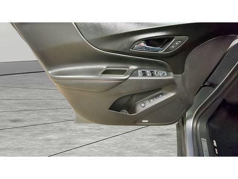 Used 2019 Chevrolet Equinox Premier AWD/4WD image 9