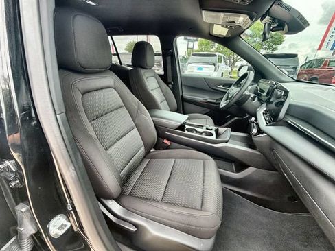 Used 2026 Chevrolet Equinox LT FWD image 27