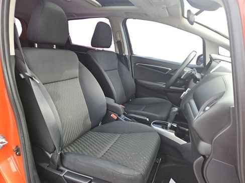 Used 2018 Honda Fit EX image 40