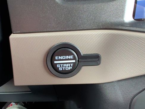 Certified 2024 Ford Bronco Wildtrak AWD/4WD image 25