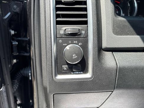 Used 2016 RAM 1500 Big Horn RWD image 37