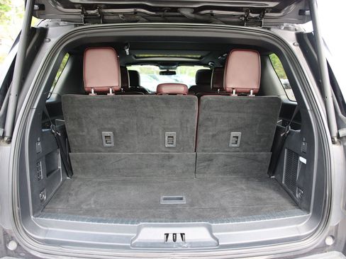 Used 2024 Ford Expedition Limited AWD/4WD image 14
